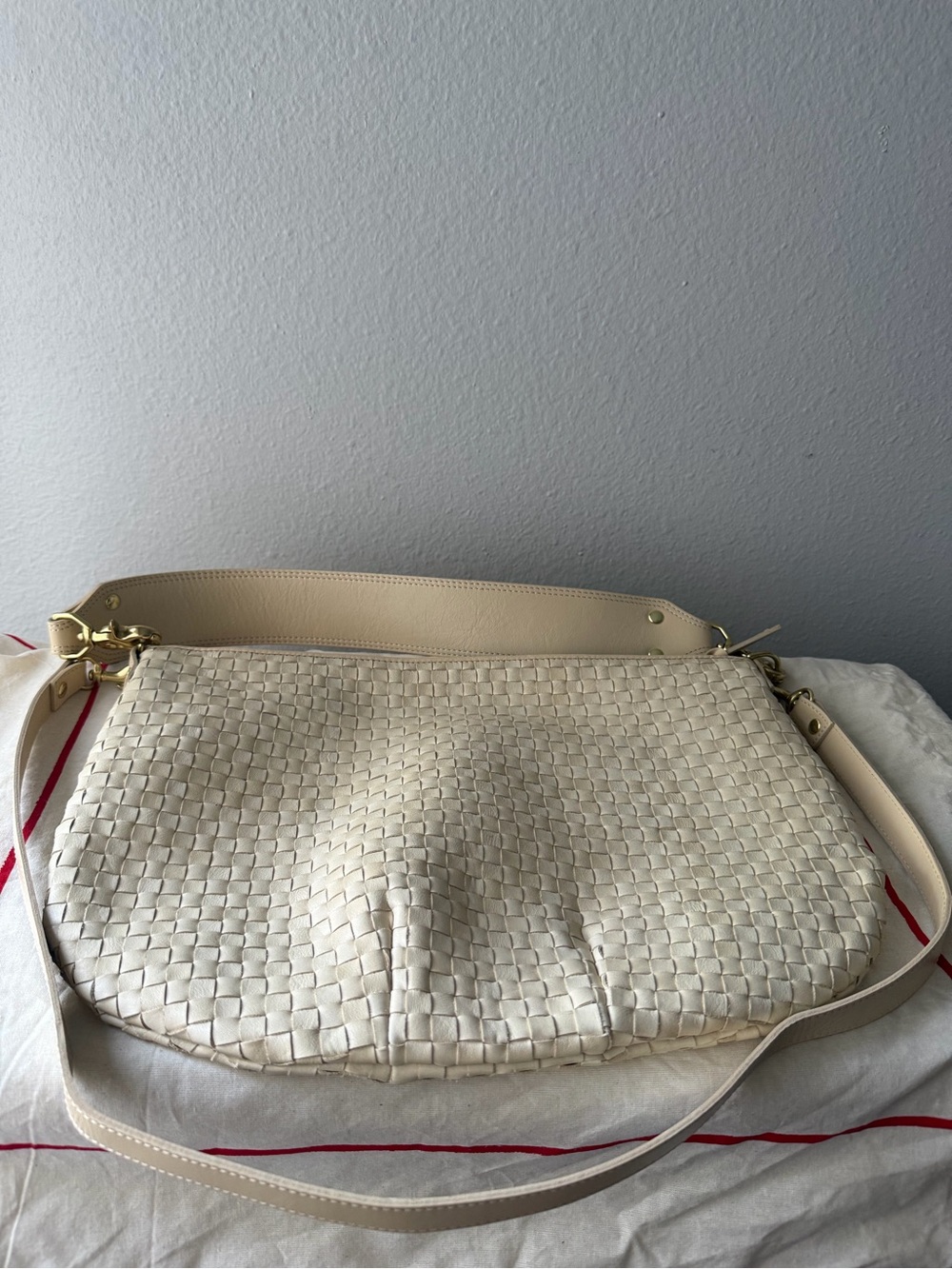 Clare V. Moyen Messenger in buttercream Crossbody Should bag - Picture 5 of 14
